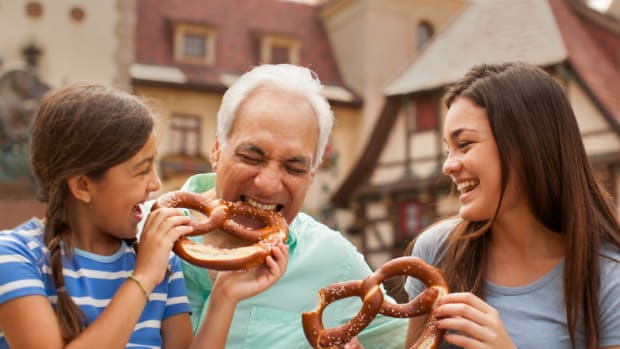 MultiGenerational-Vacation-Tips-from-an-Expert-f3812d3ceb8a4bc0992deeead5df86f0