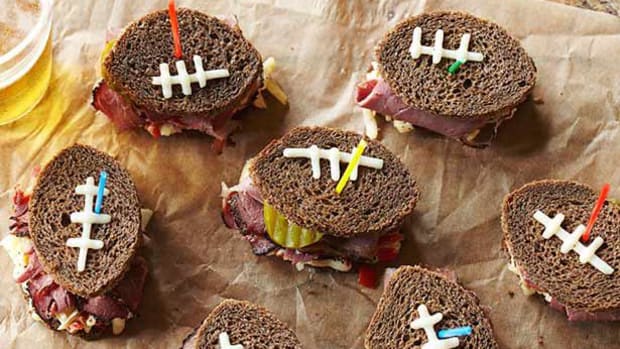 Easy (and cheap!) Super Bowl Party Ideas - Today's Mama