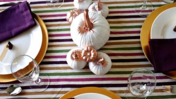 simple thanksgiving table