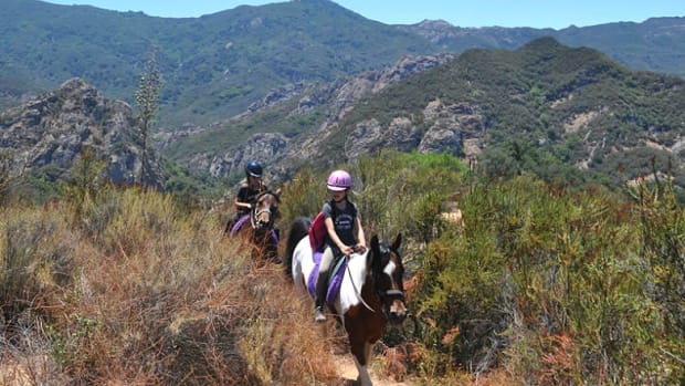 LAs-Horseback-Riding-Trails-to-Take-the-Kids-On-329405e93e3b41698048a667e647f47a