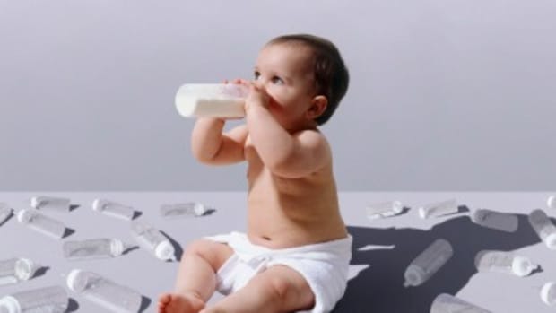 baby plastic bottles feat.jpg