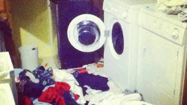 laundry room organization