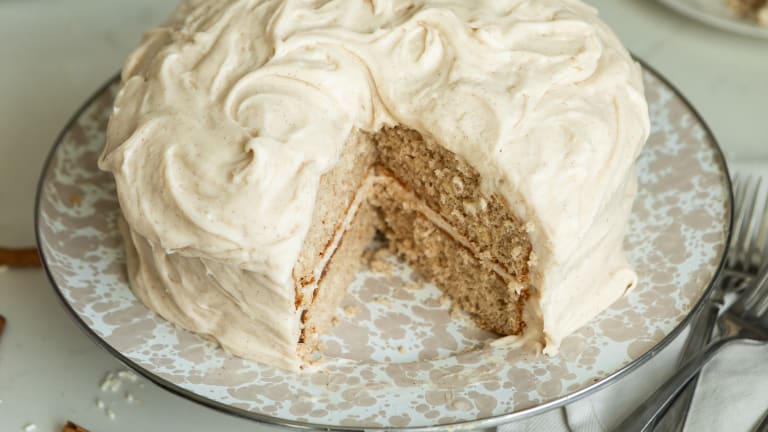 Snickerdoodle Cake with Cinnamon Cream Cheese Icing