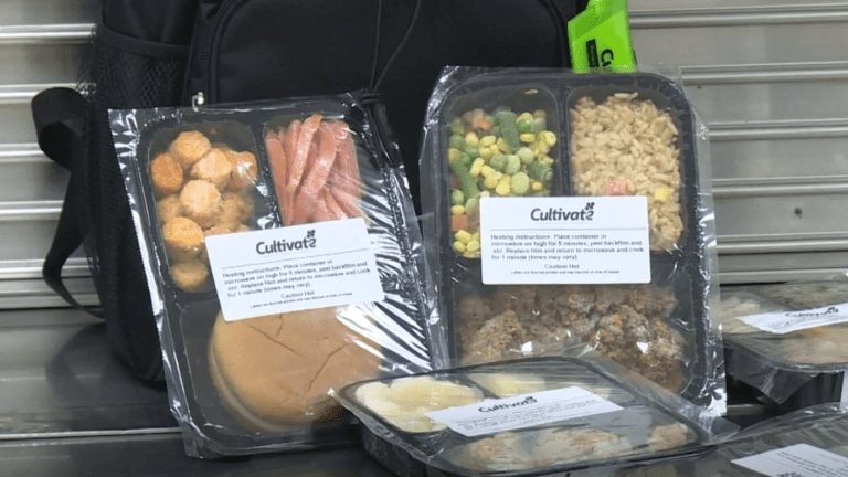 Indiana Elementary School Turns Leftover Cafeteria Food into Frozen Dinners