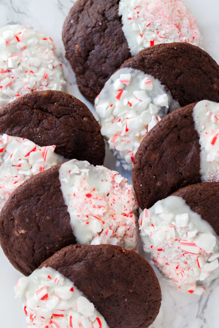 Holiday Chocolate Peppermint Cake Mix Cookies - Today's Mama