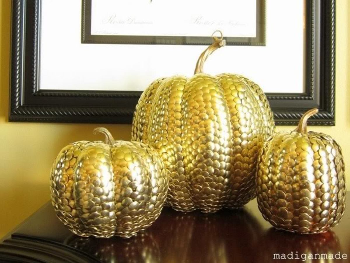 gold-thumbtack-metal-pumpkins02