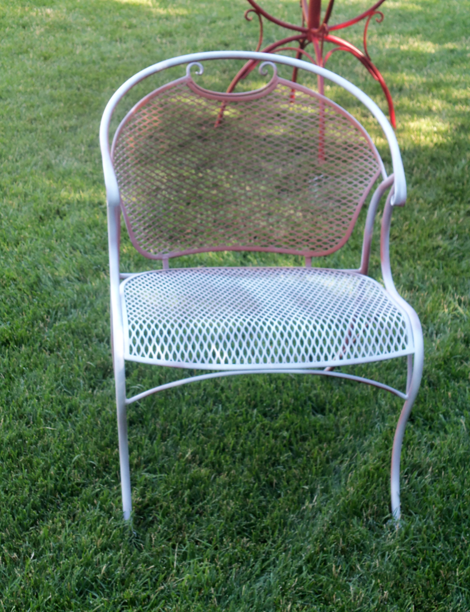 Spray Painting Wrought Iron Furniture - TodaysMama - Today's Mama