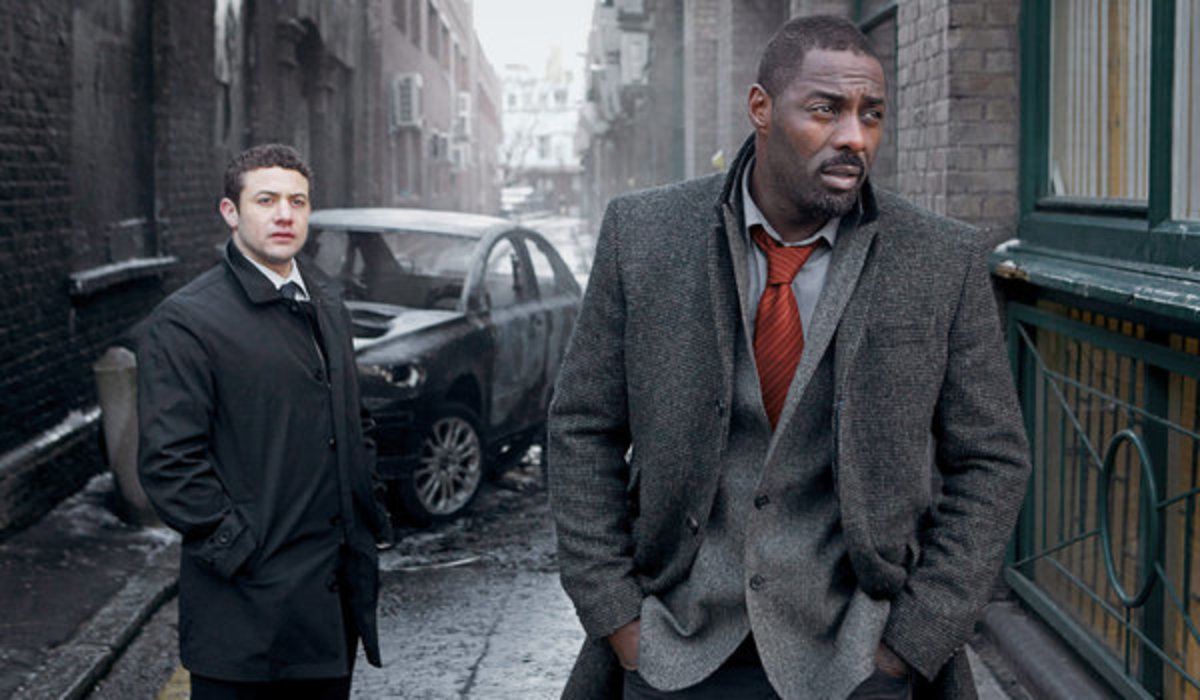  Idris Elba in Luther.