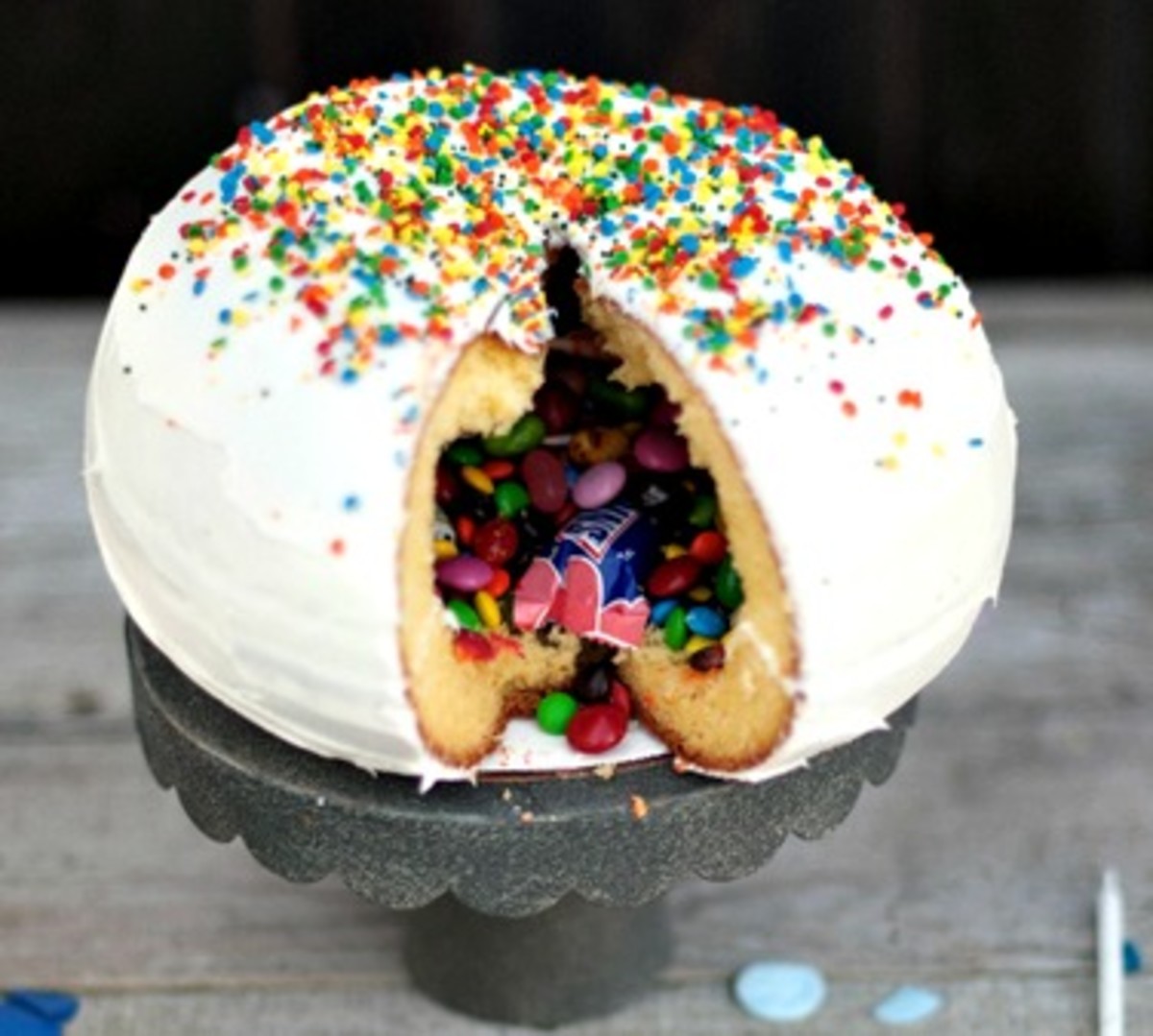 11 Adorable Birthday Cake Ideas #birthday www.TodaysMama.com