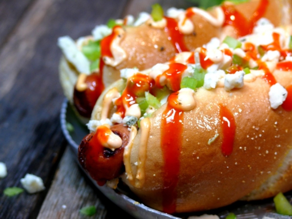 7 Hot Dog Recipes to Pep Up Your Pup! www.TodaysMama.com #hotdogs #dinner