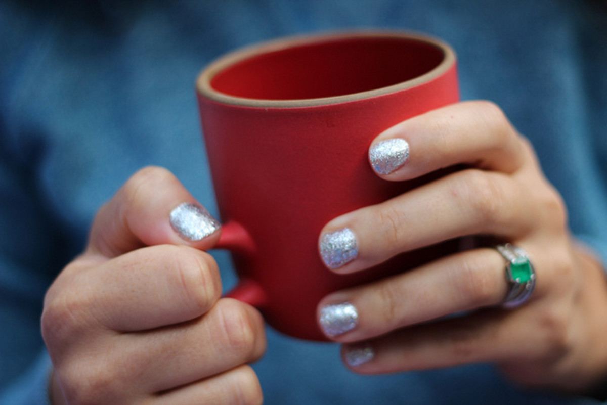 Style: Sparkly Nails - Today’s Mama - Parenting Tips, Family Travel, Food, Tech & Wellness from