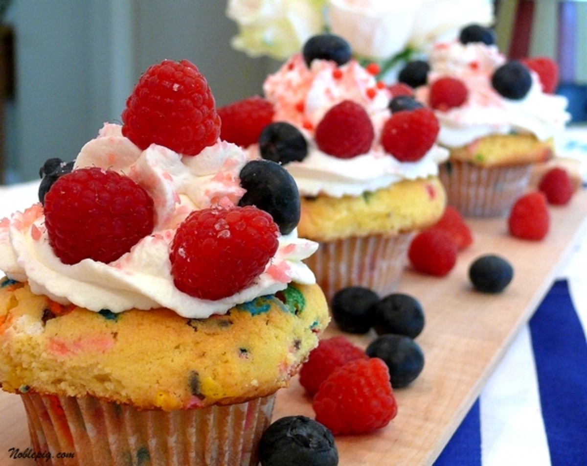 Firecracker Cupcakes by Noble Pig