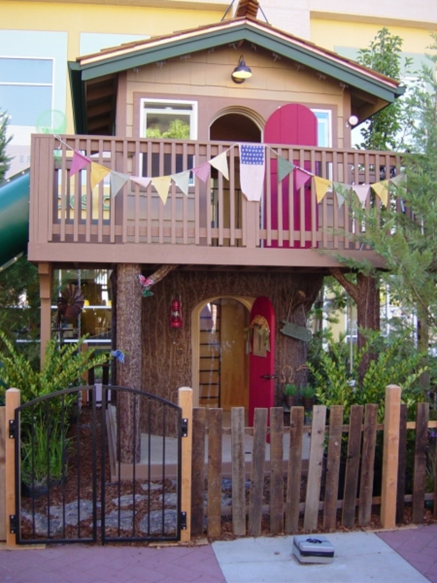 Building-a-Kids-Treehouse-1