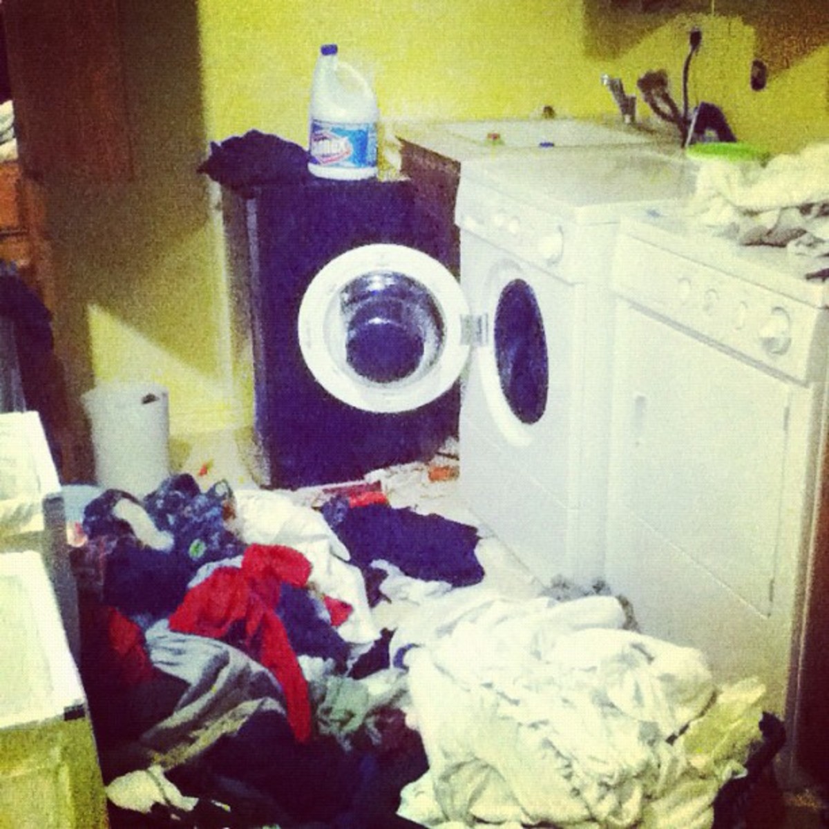 laundry room organization