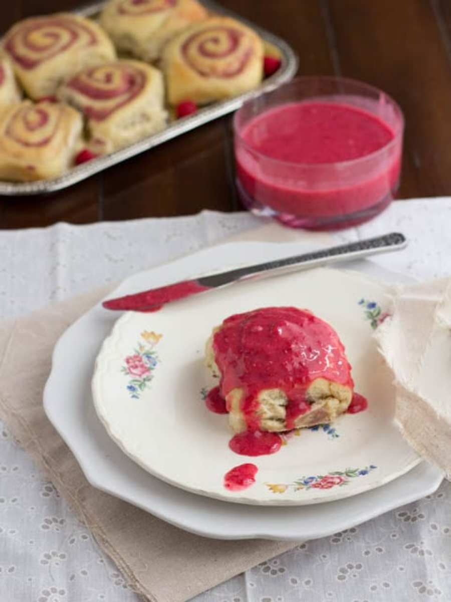 raspberry sweet roll recipe